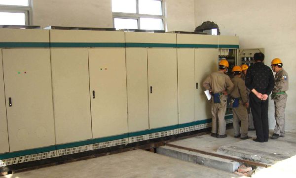 萬邦永躍兩臺1200KVA岸電電源現場調試2.jpg